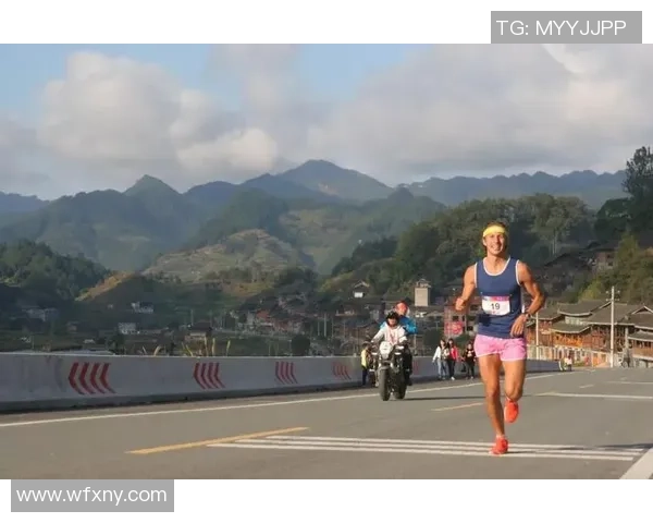 陈军独家分享羽毛球技巧与训练心得助你提升竞技水平