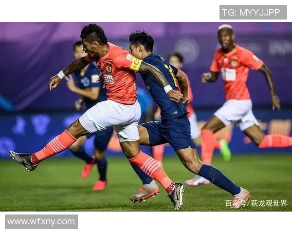 2018年恒大与富力对决回顾：激情碰撞与精彩瞬间的足球盛宴